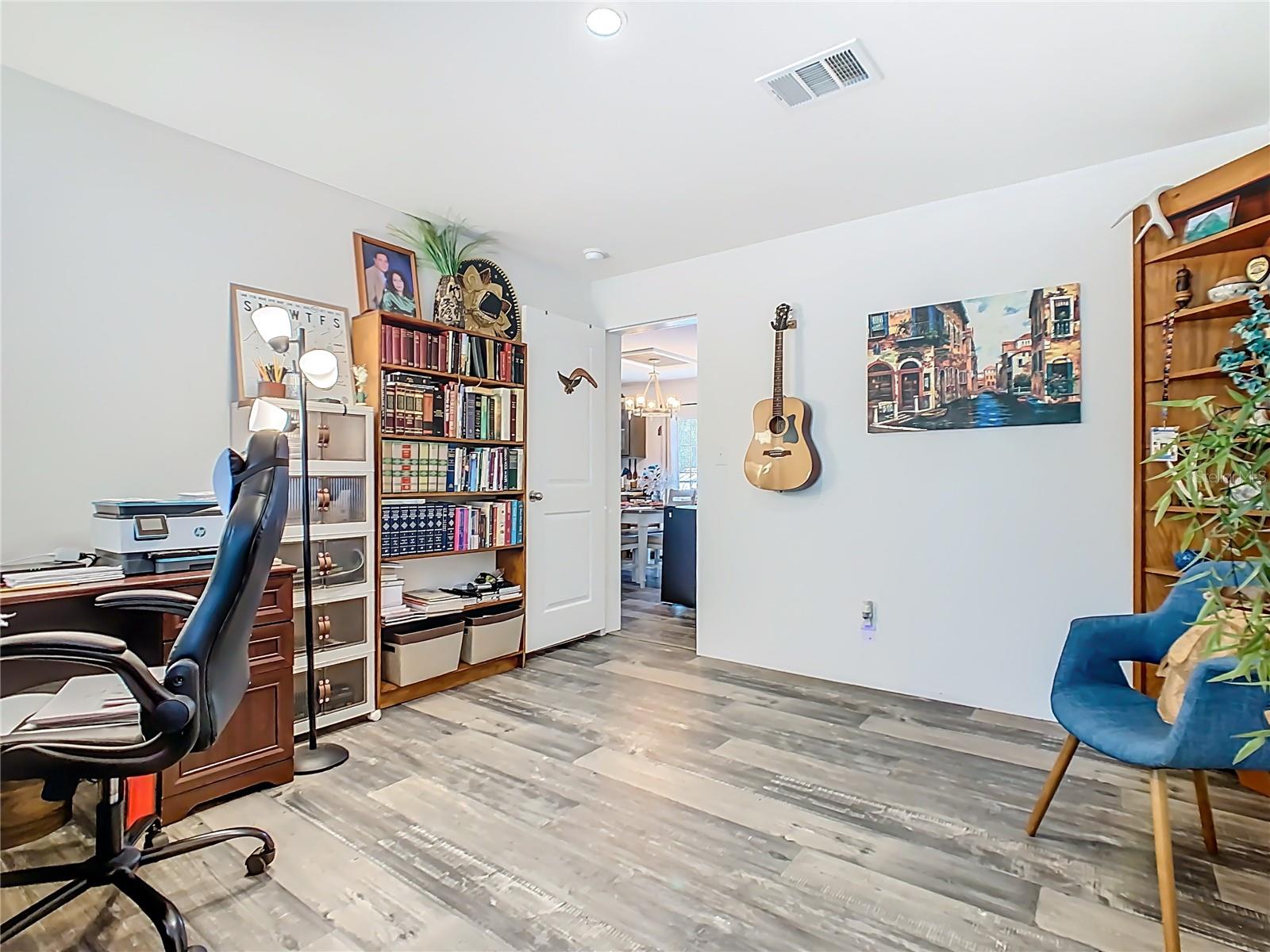 Image 37 of 73 For 10738 Country View Drive