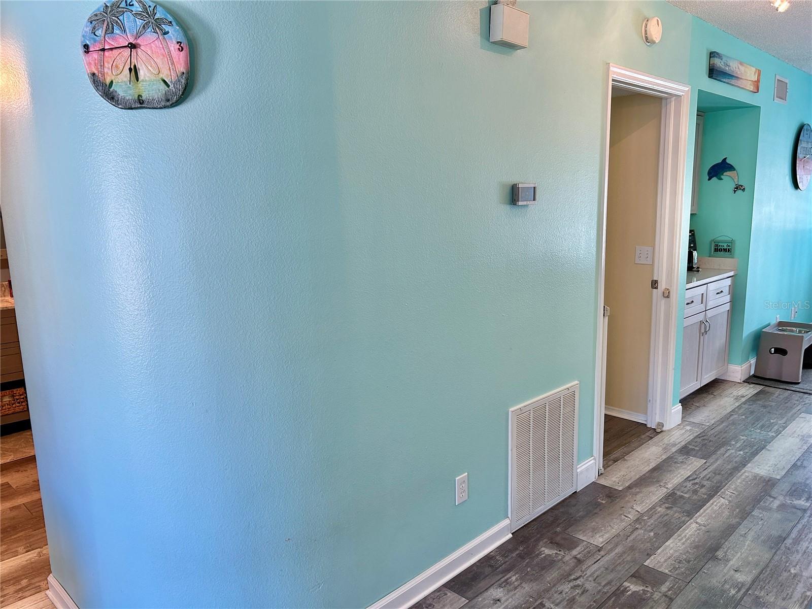 Image 24 of 53 For 2296 Monaco Lane 16