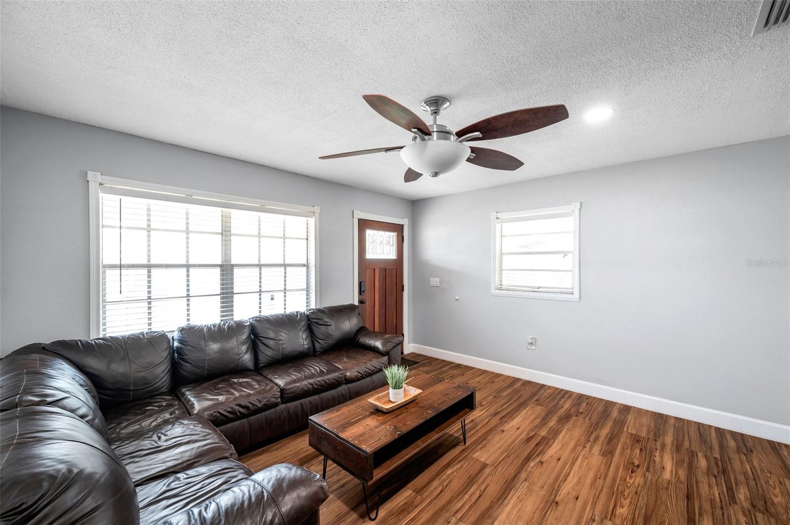 Image 18 of 43 For 4815 Plantation Drive