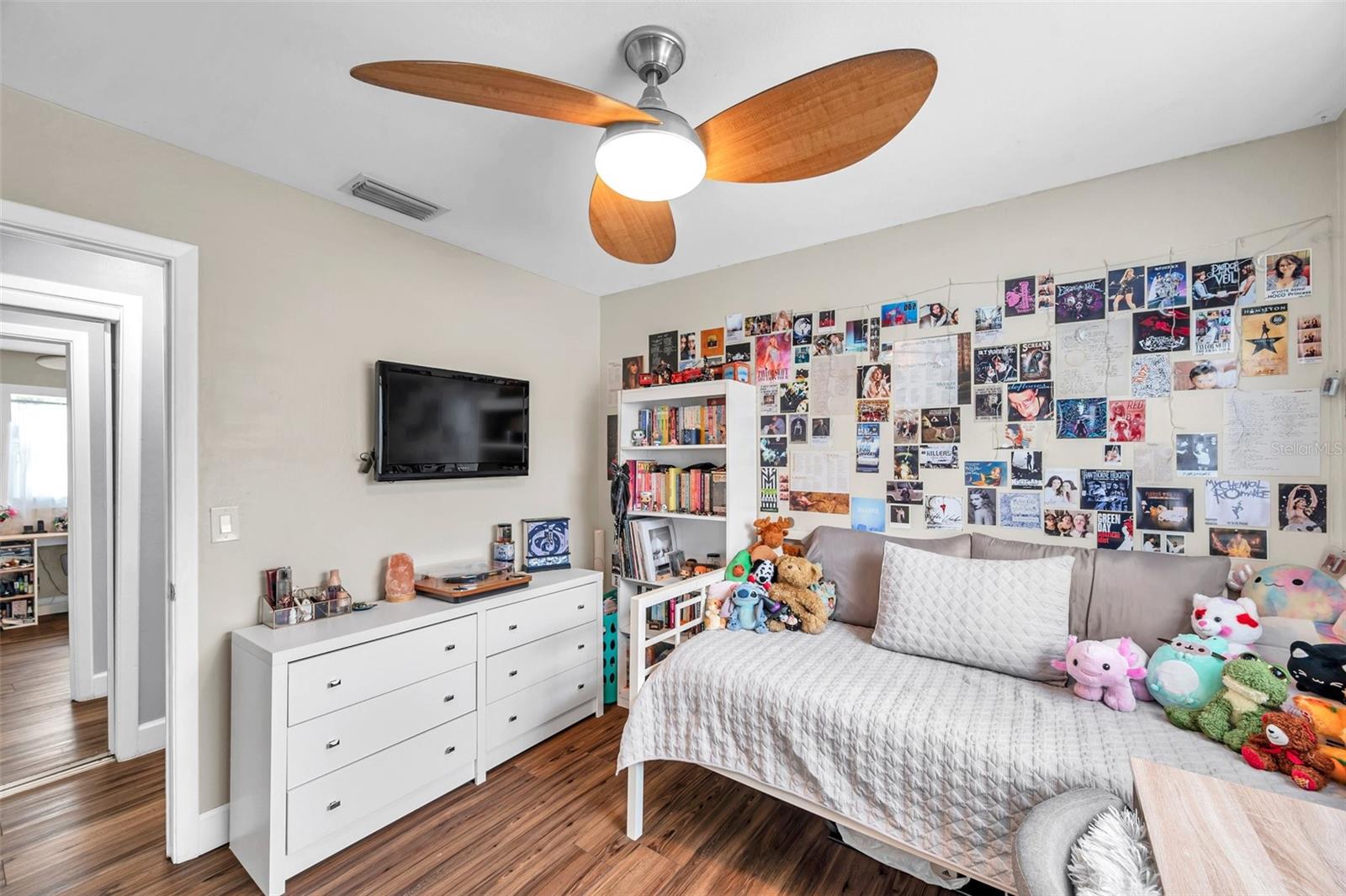 Image 26 of 43 For 4815 Plantation Drive