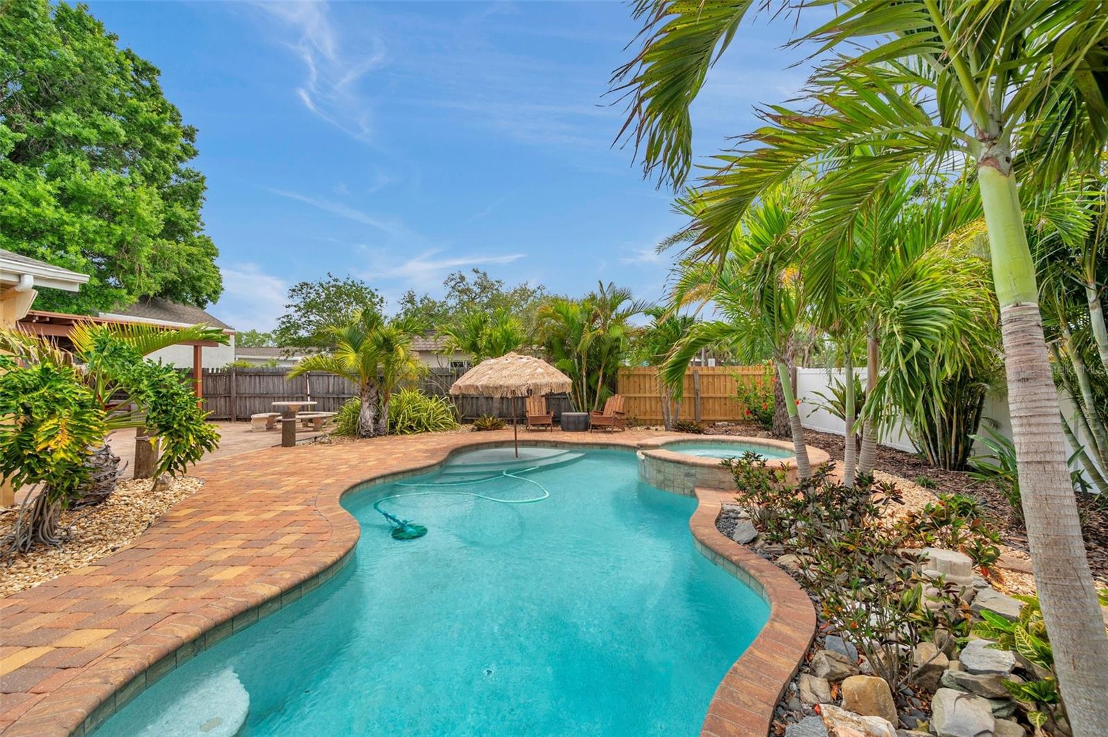 Image 39 of 43 For 4815 Plantation Drive