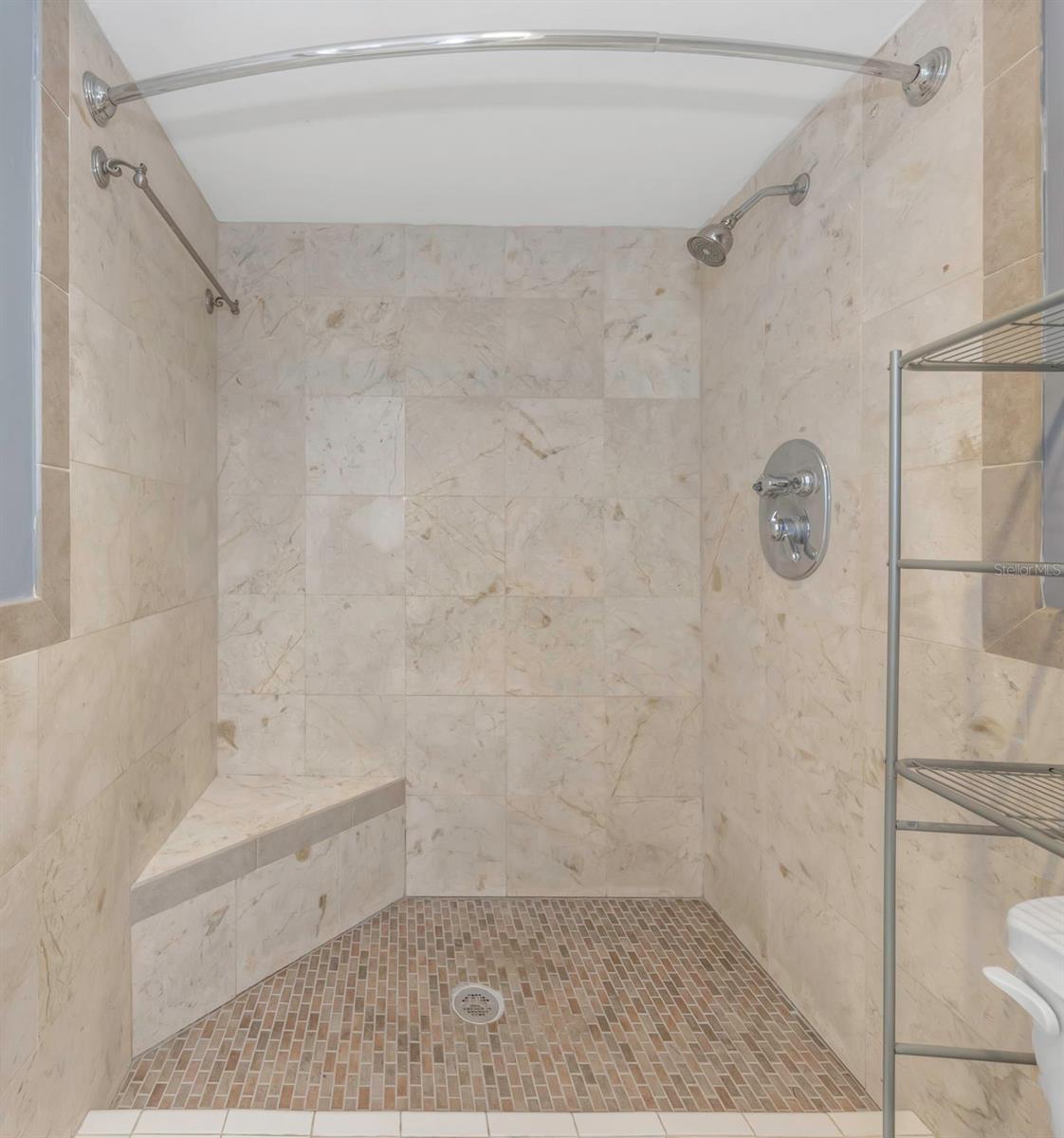 Image 22 of 72 For 747 Brook Street