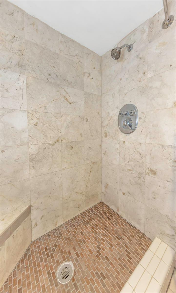 Image 23 of 72 For 747 Brook Street