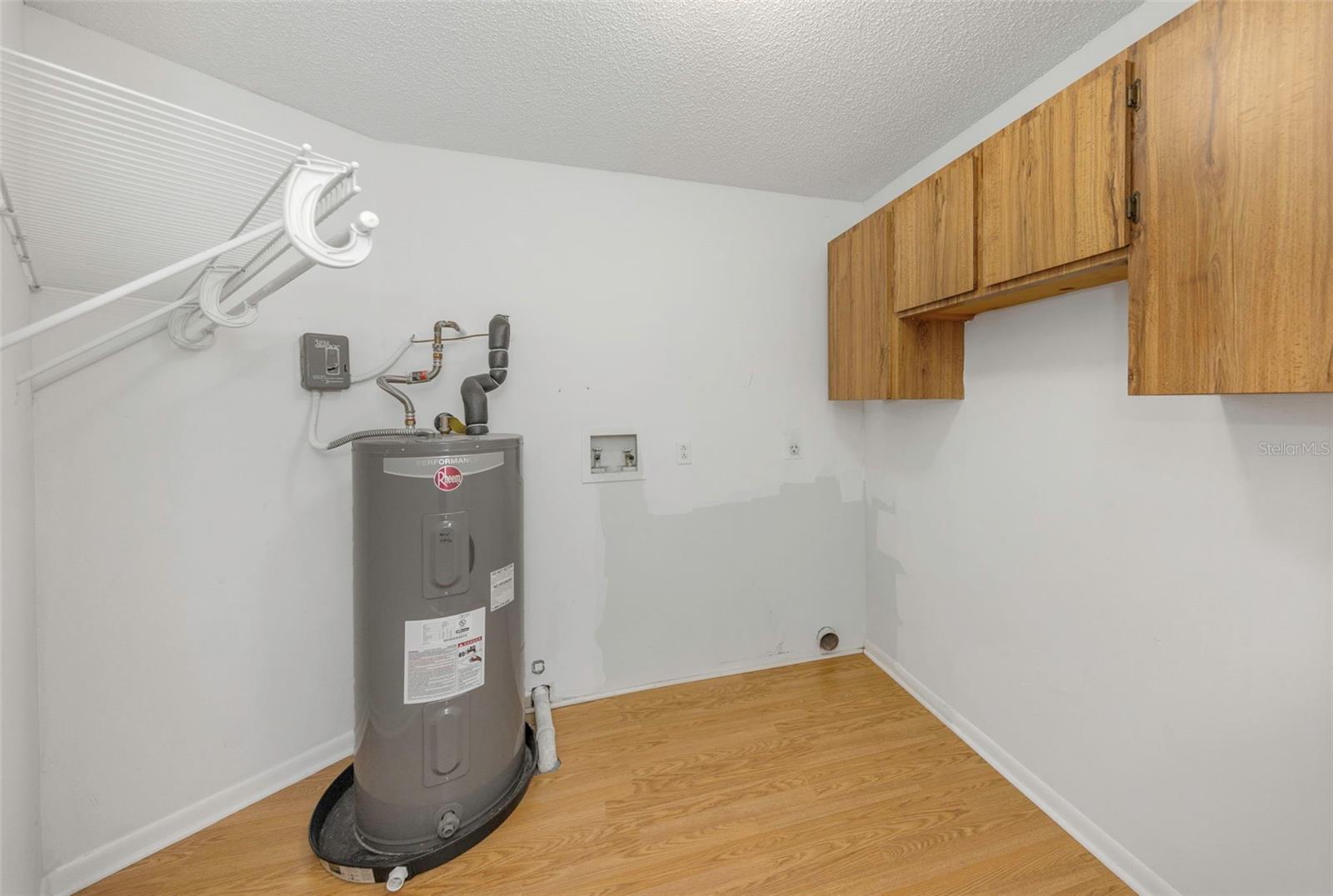 Image 33 of 72 For 747 Brook Street