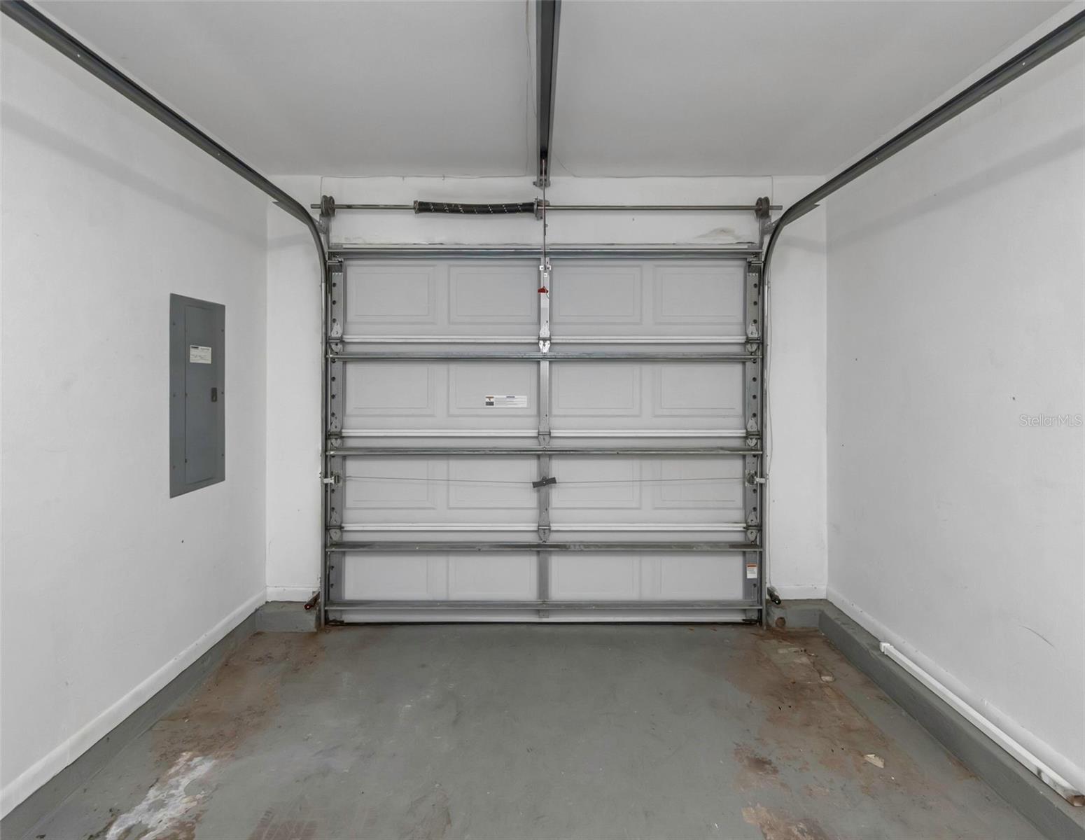 Image 35 of 72 For 747 Brook Street