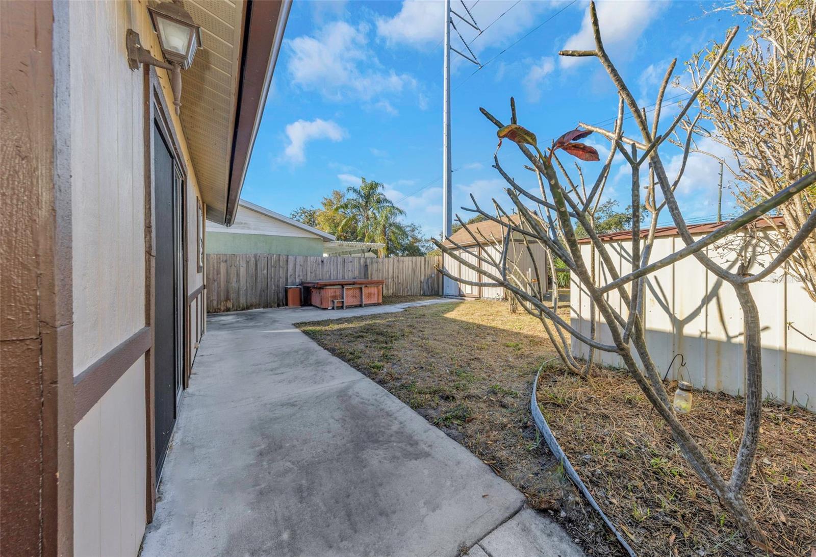 Image 43 of 72 For 747 Brook Street