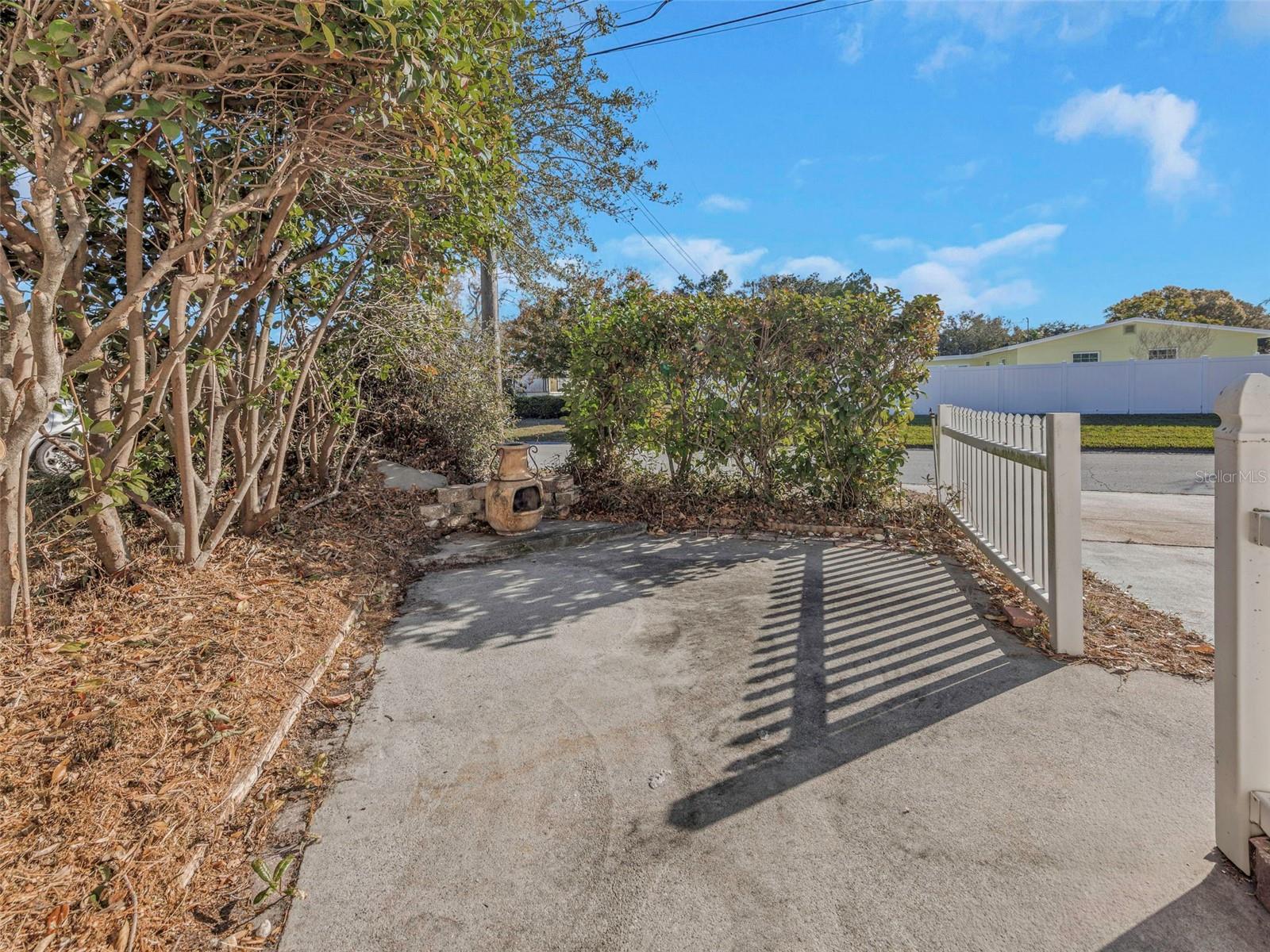 Image 48 of 72 For 747 Brook Street