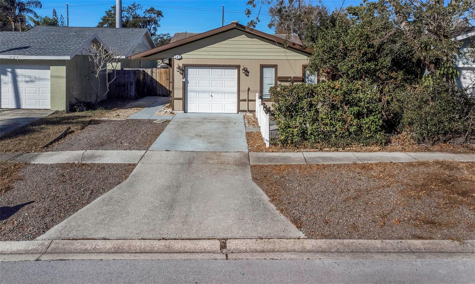 Image 51 of 72 For 747 Brook Street