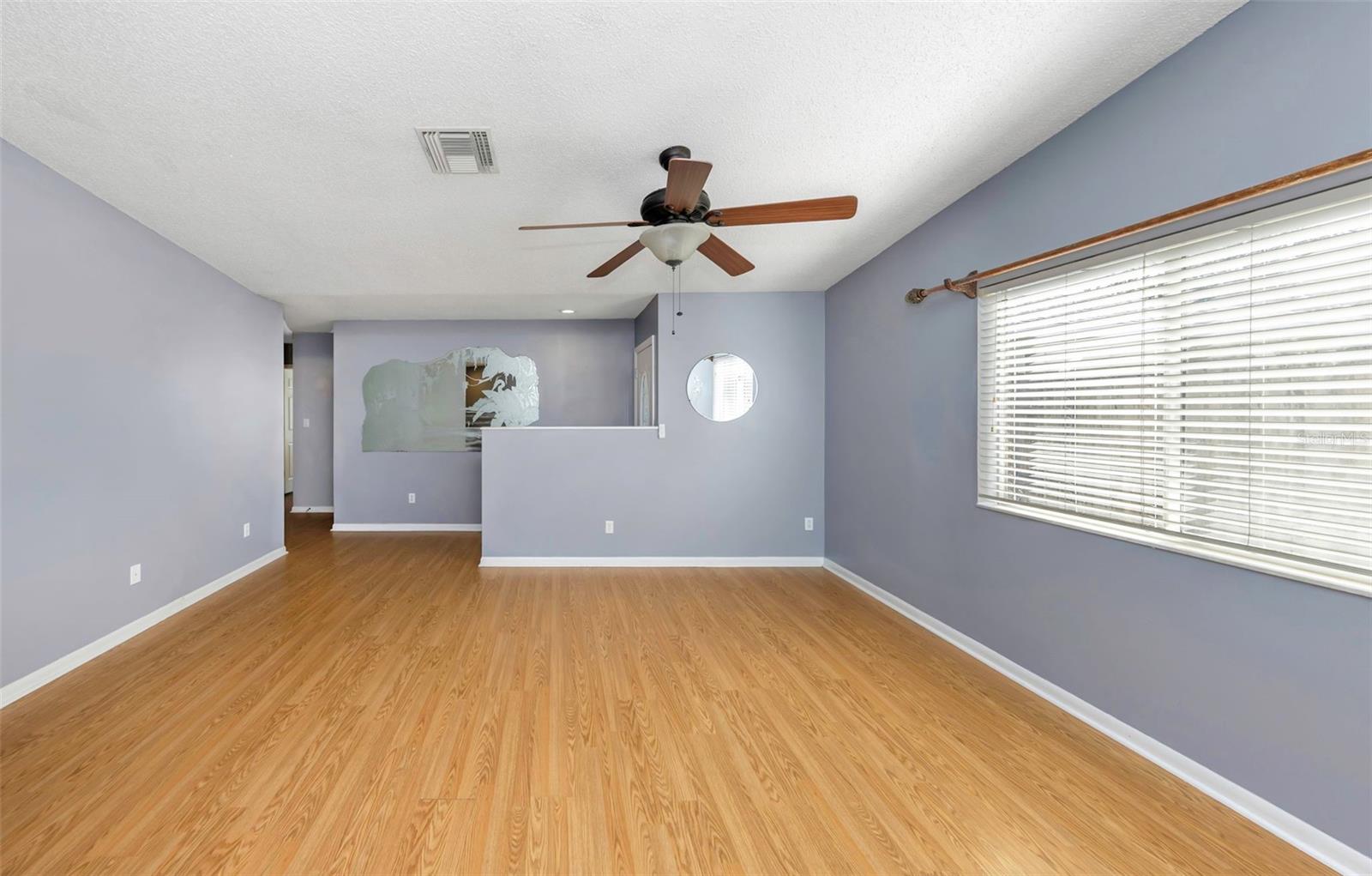 Image 6 of 72 For 747 Brook Street