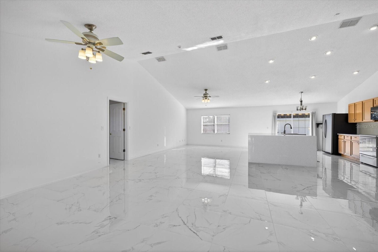 Image 21 of 40 For 13110 Lola Drive