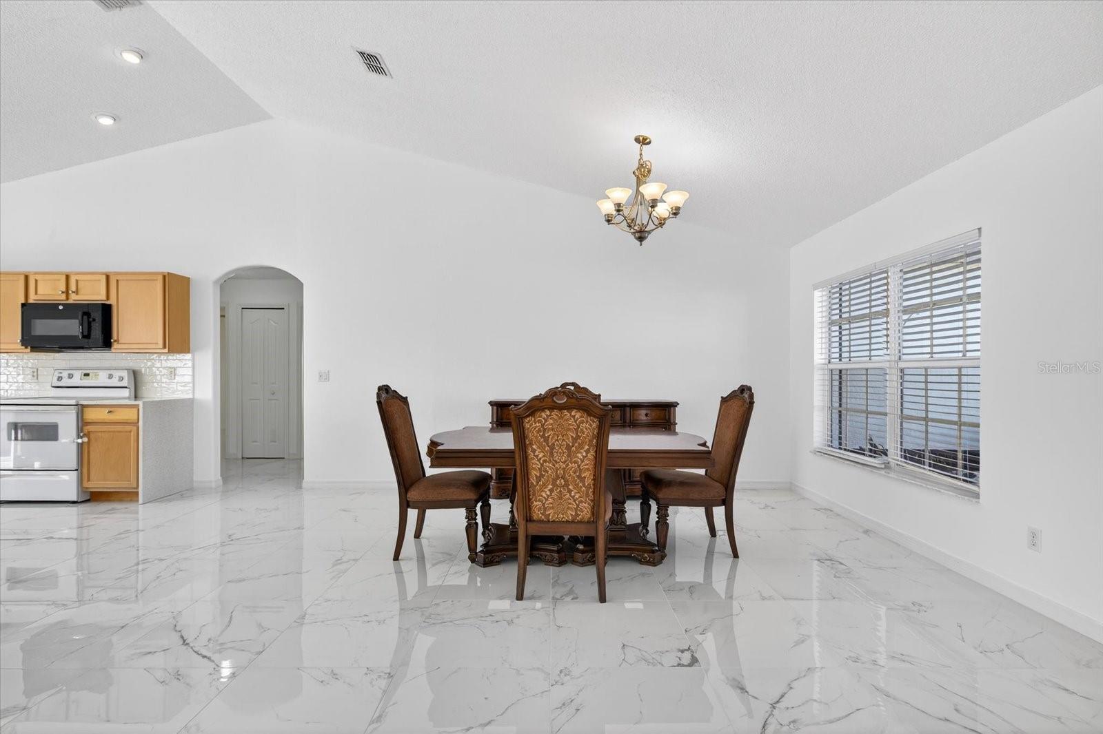 Image 22 of 40 For 13110 Lola Drive