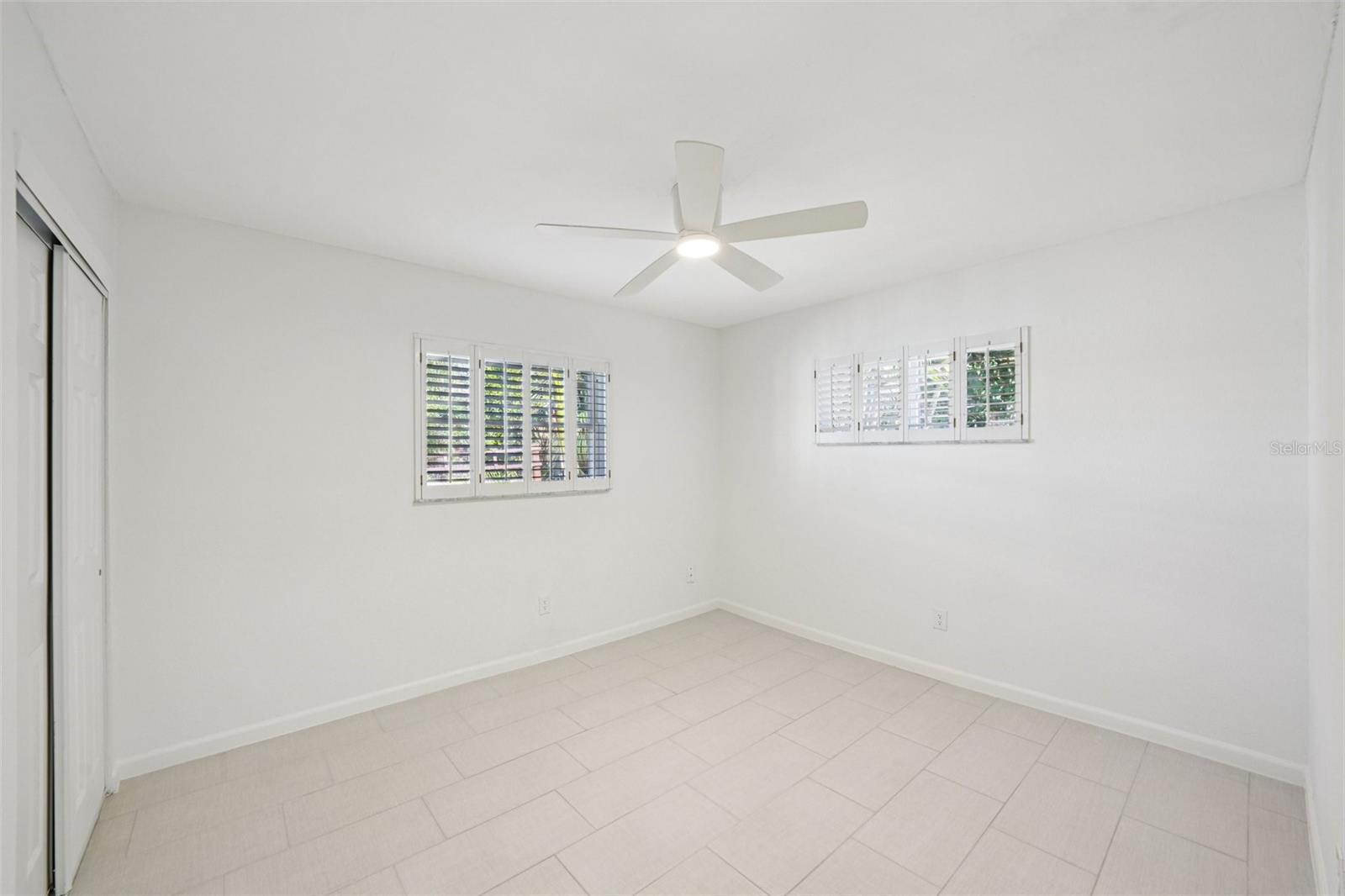 Image 21 of 45 For 3843 Shore Acres Boulevard Ne