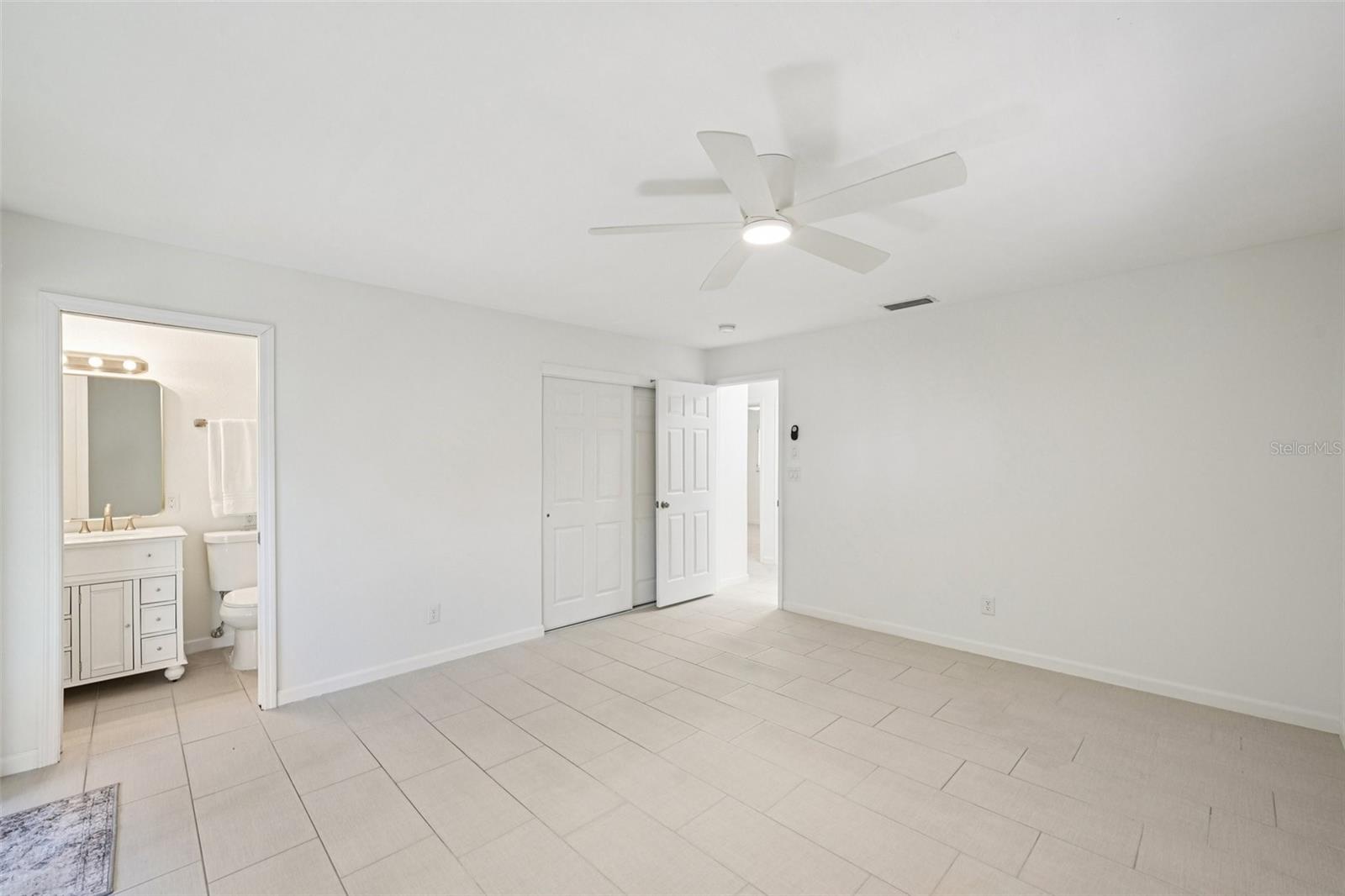 Image 24 of 45 For 3843 Shore Acres Boulevard Ne