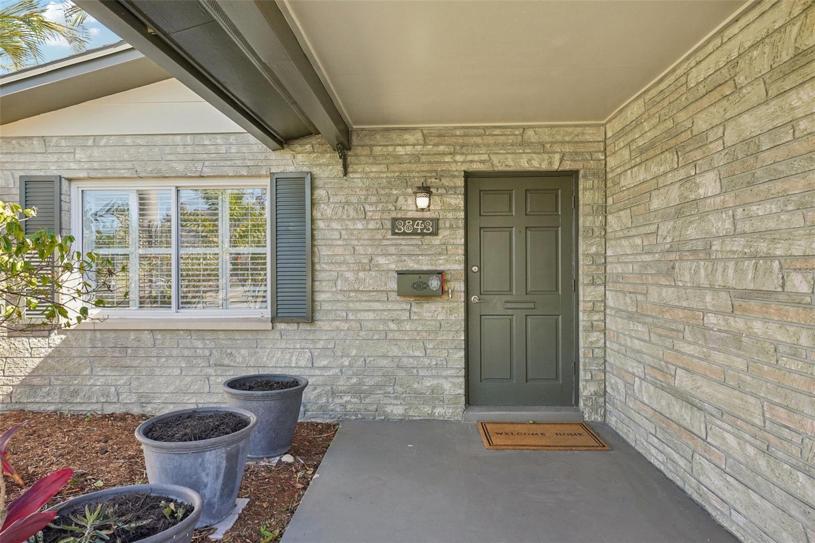 Image 33 of 45 For 3843 Shore Acres Boulevard Ne