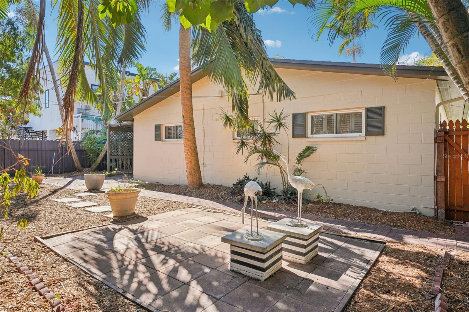 Image 39 of 45 For 3843 Shore Acres Boulevard Ne