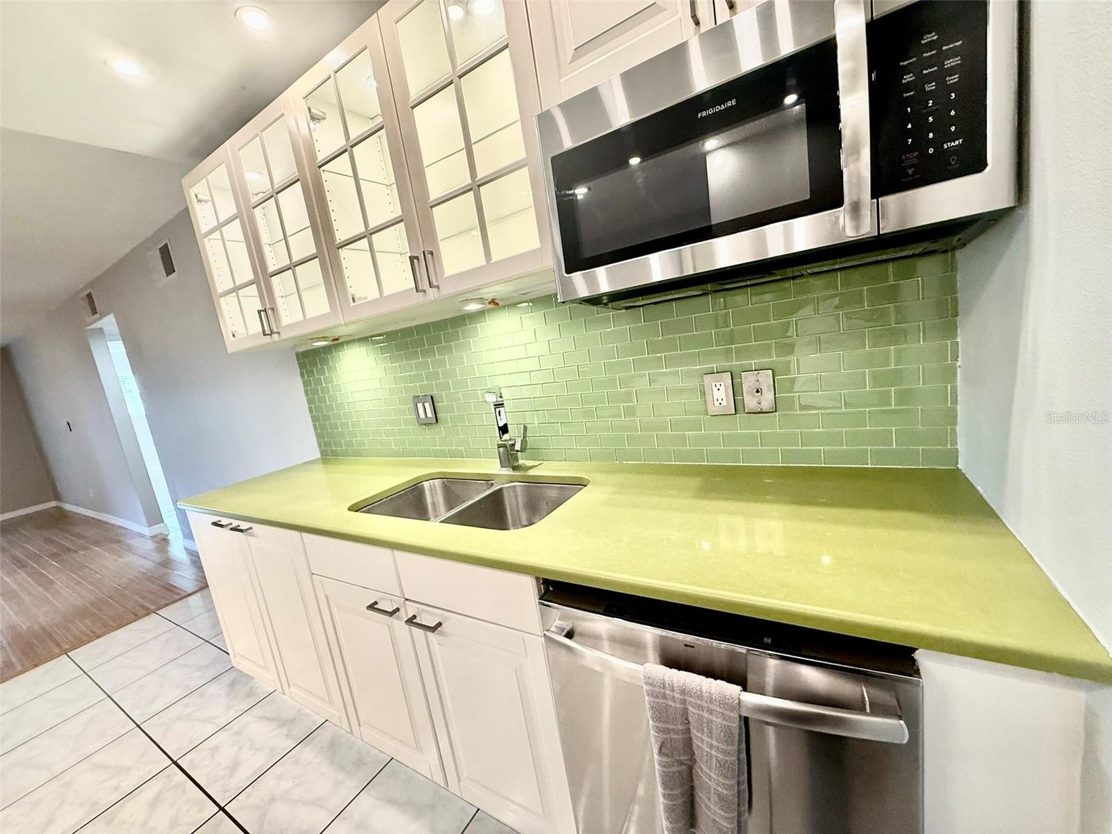 Image 7 of 25 For 4500 Bay Drive 149