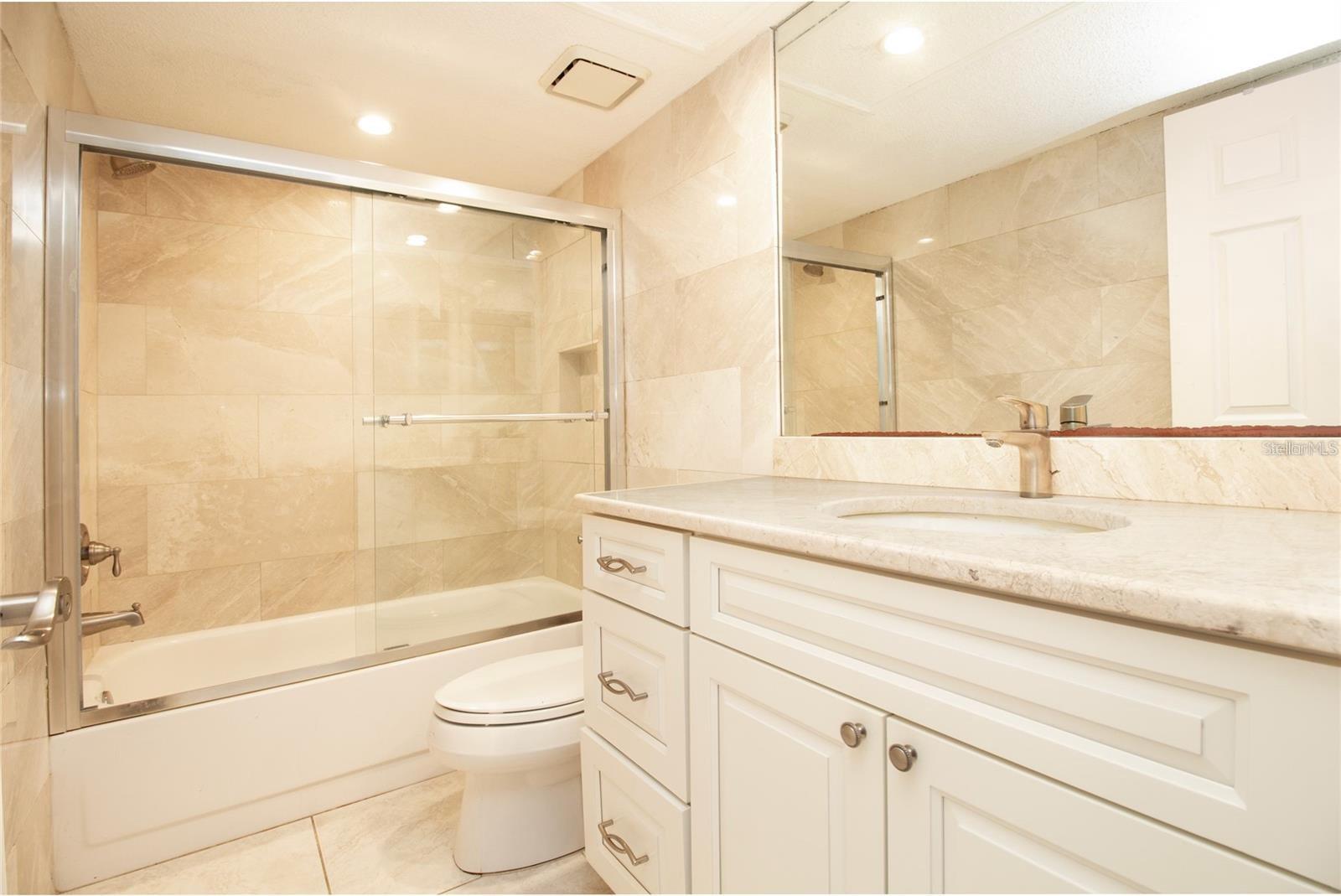 Image 28 of 43 For 12140 Capri Circle S 709