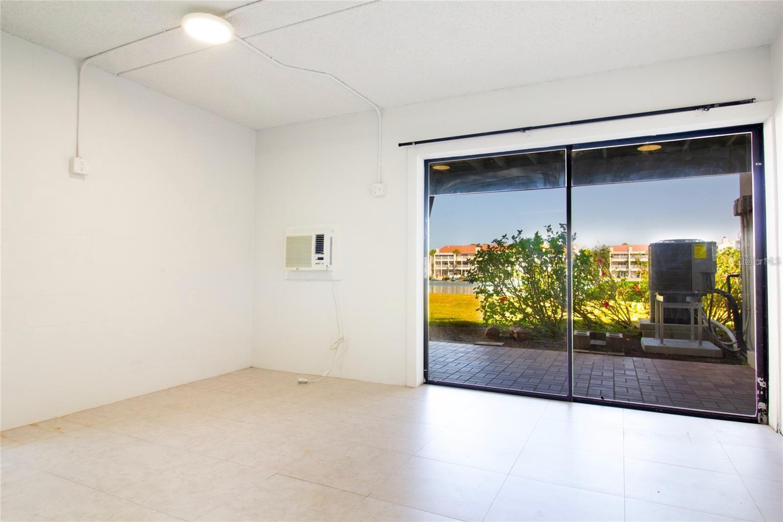 Image 29 of 43 For 12140 Capri Circle S 709