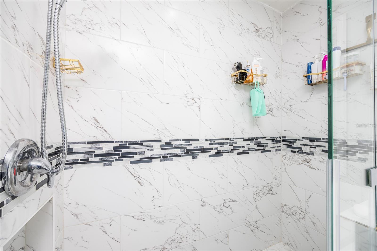 Image 25 of 37 For 9693 58th Street N