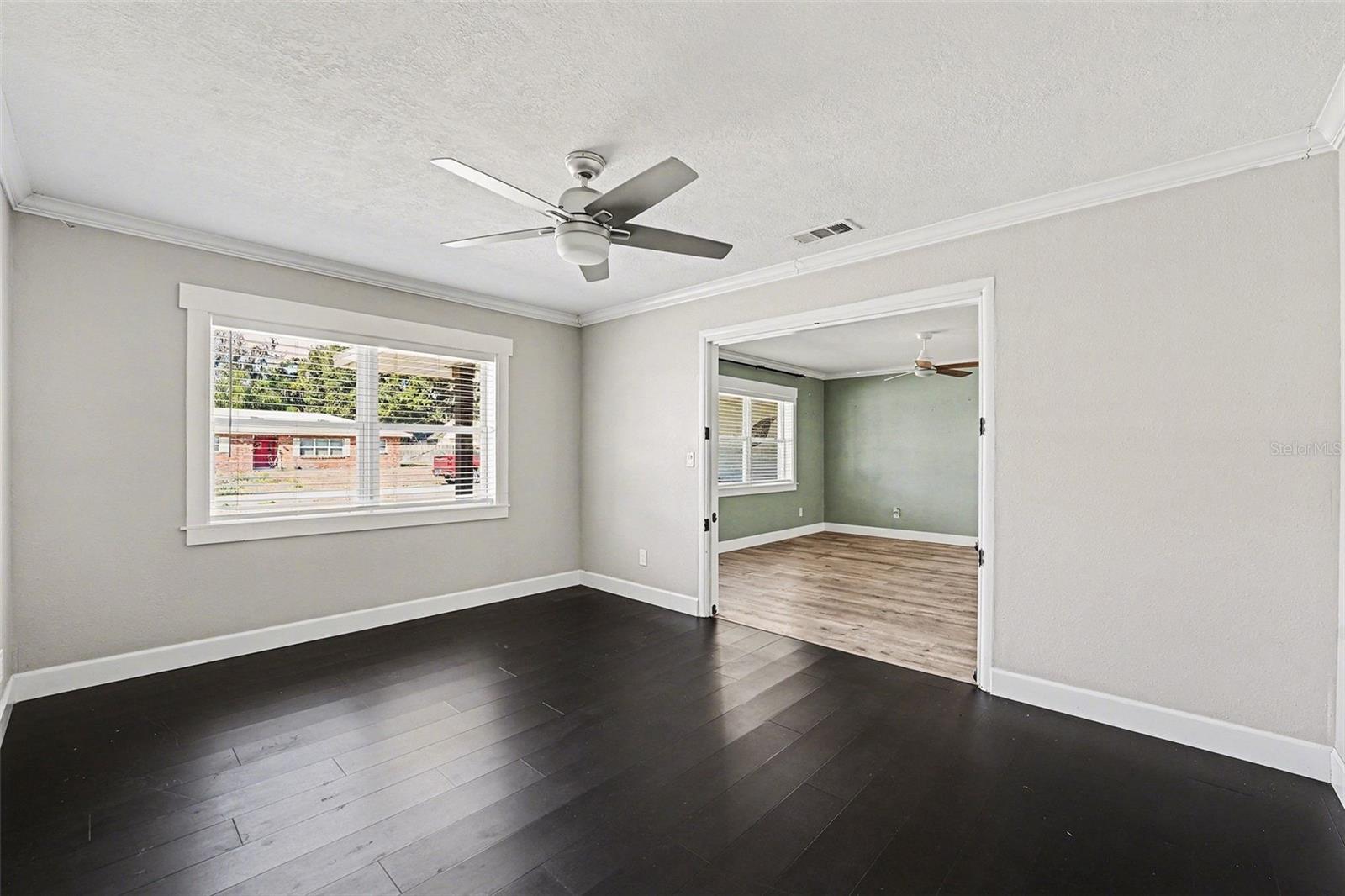 Image 17 of 36 For 5811 Lake Breeze Avenue