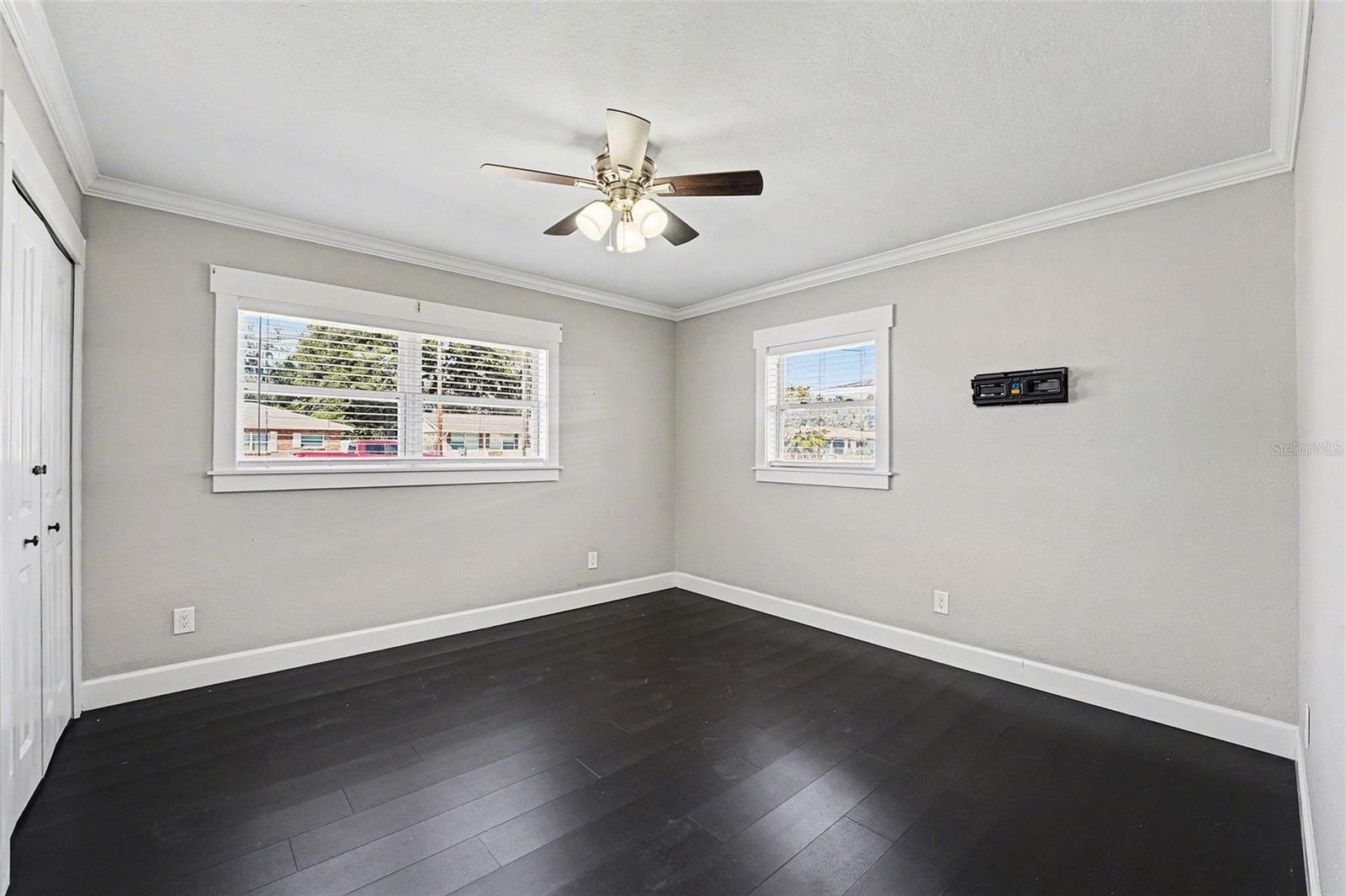 Image 18 of 36 For 5811 Lake Breeze Avenue