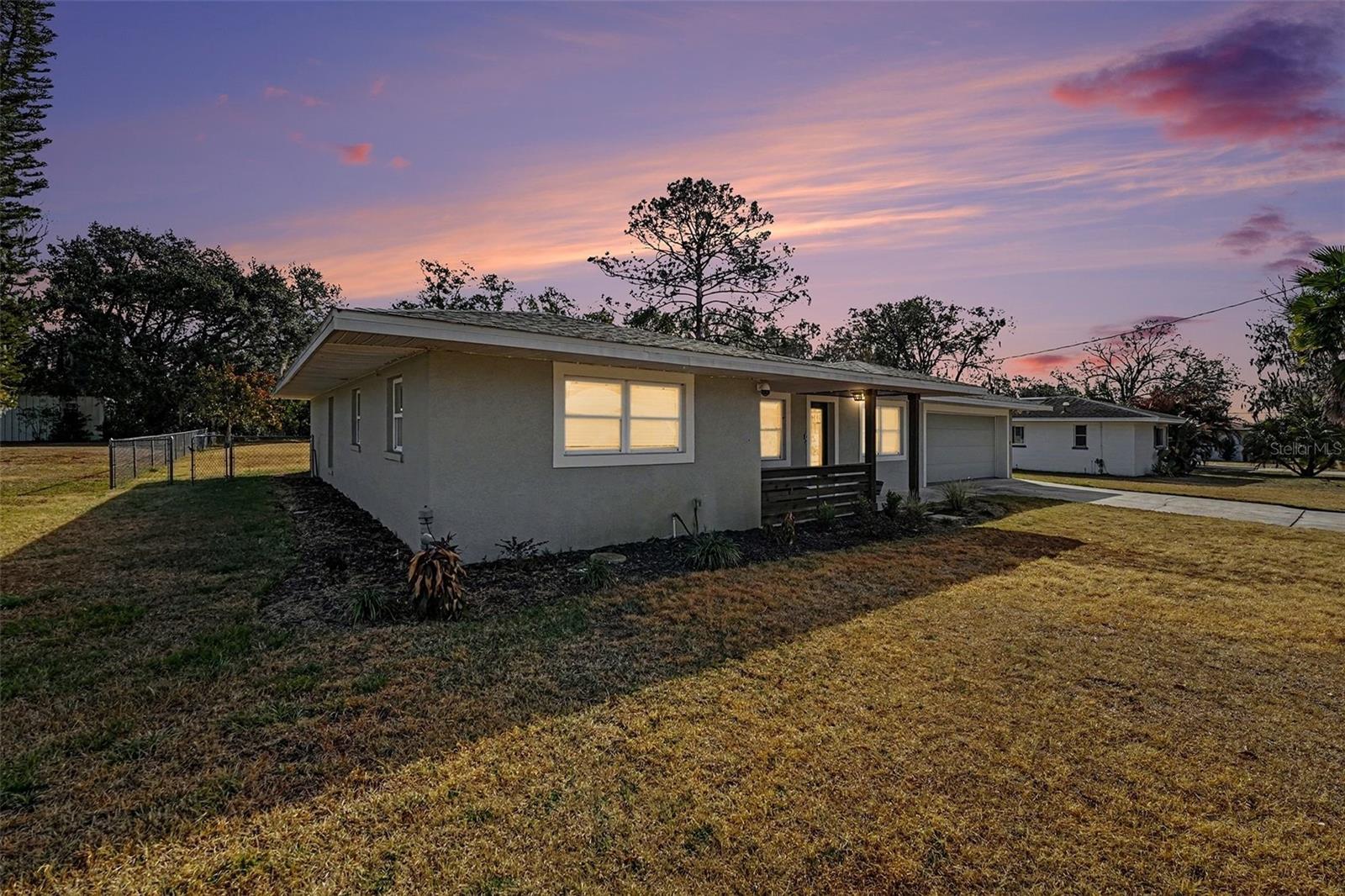 Image 30 of 36 For 5811 Lake Breeze Avenue