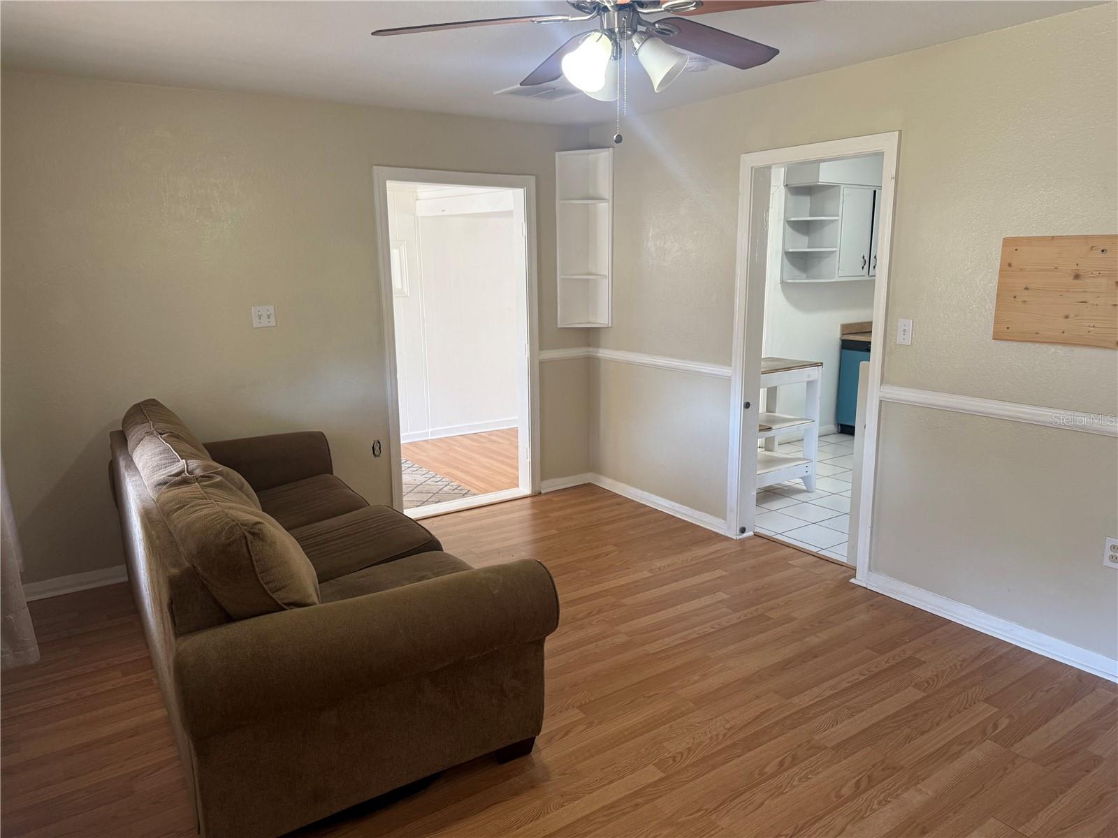 Image 8 of 17 For 3213 Hartnett Avenue