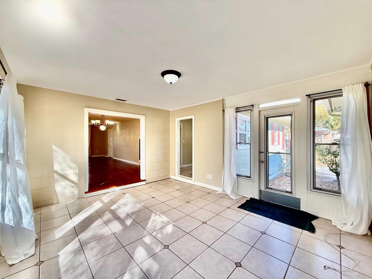 Image 11 of 30 For 301 Washington Avenue