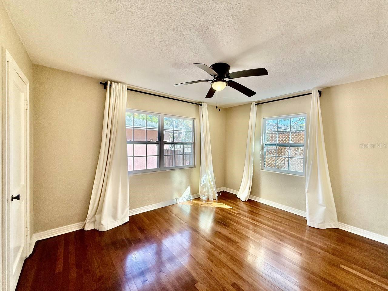 Image 17 of 30 For 301 Washington Avenue