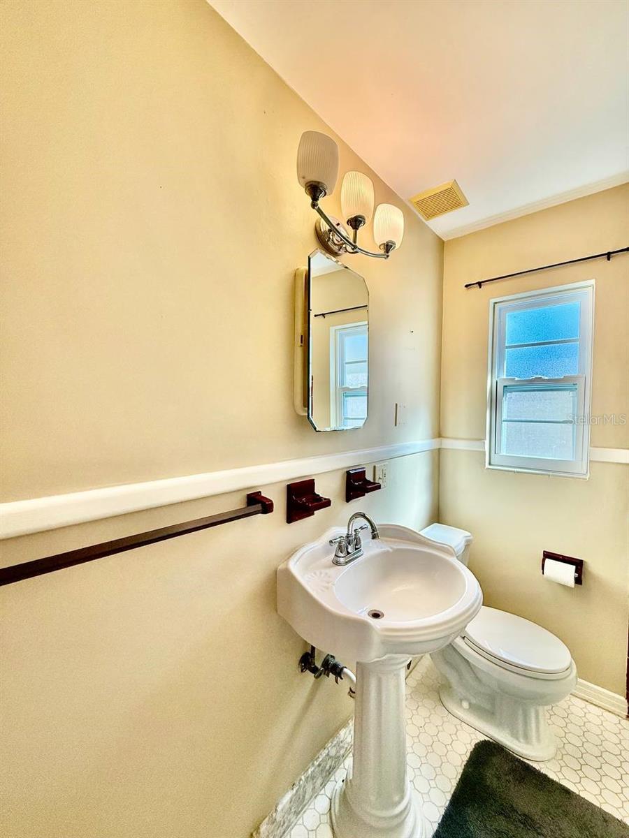 Image 20 of 30 For 301 Washington Avenue