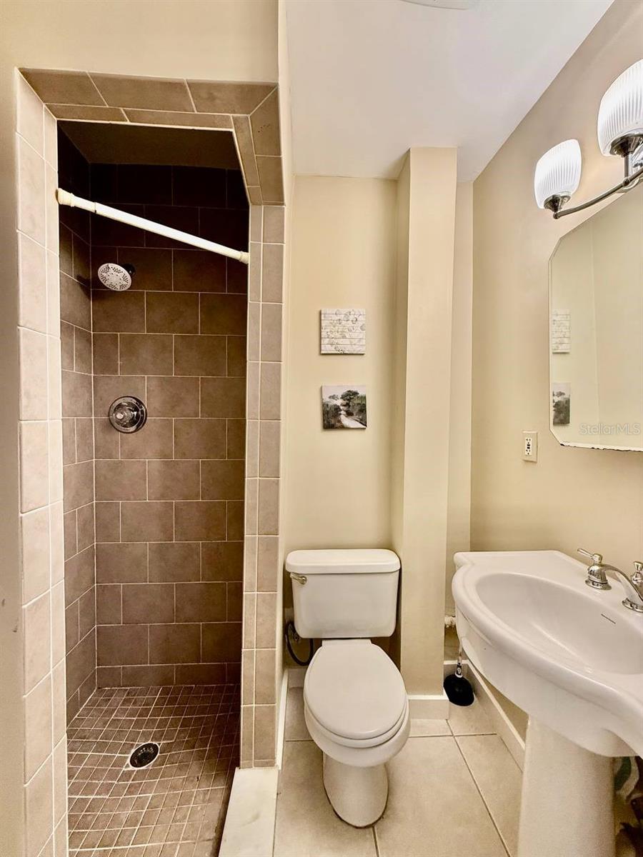 Image 28 of 30 For 301 Washington Avenue