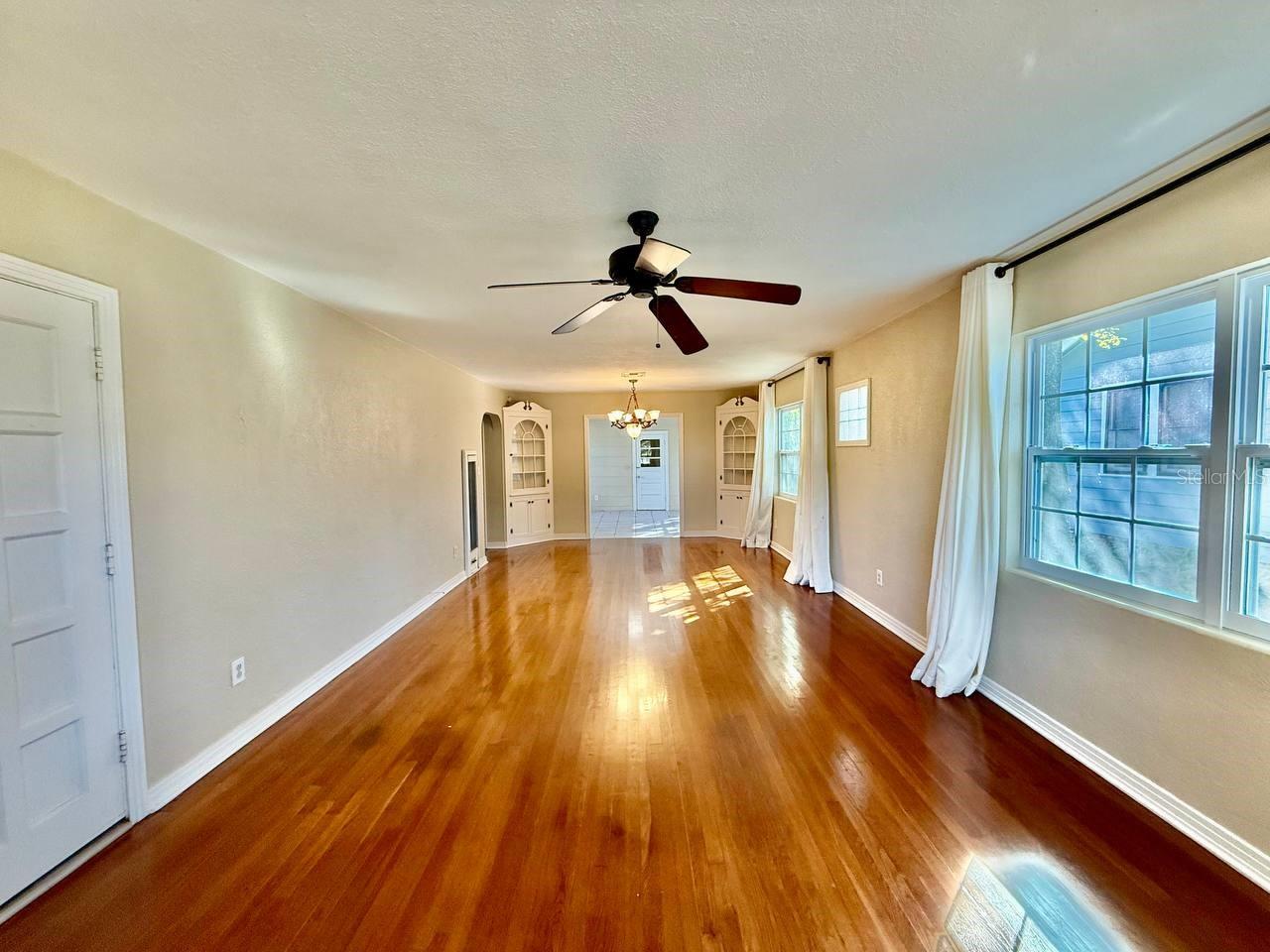 Image 4 of 30 For 301 Washington Avenue