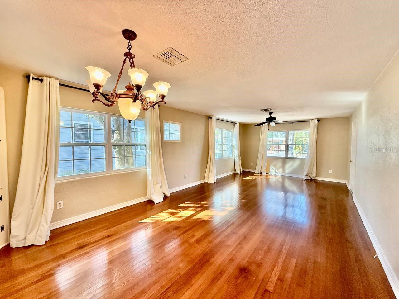 Image 8 of 30 For 301 Washington Avenue