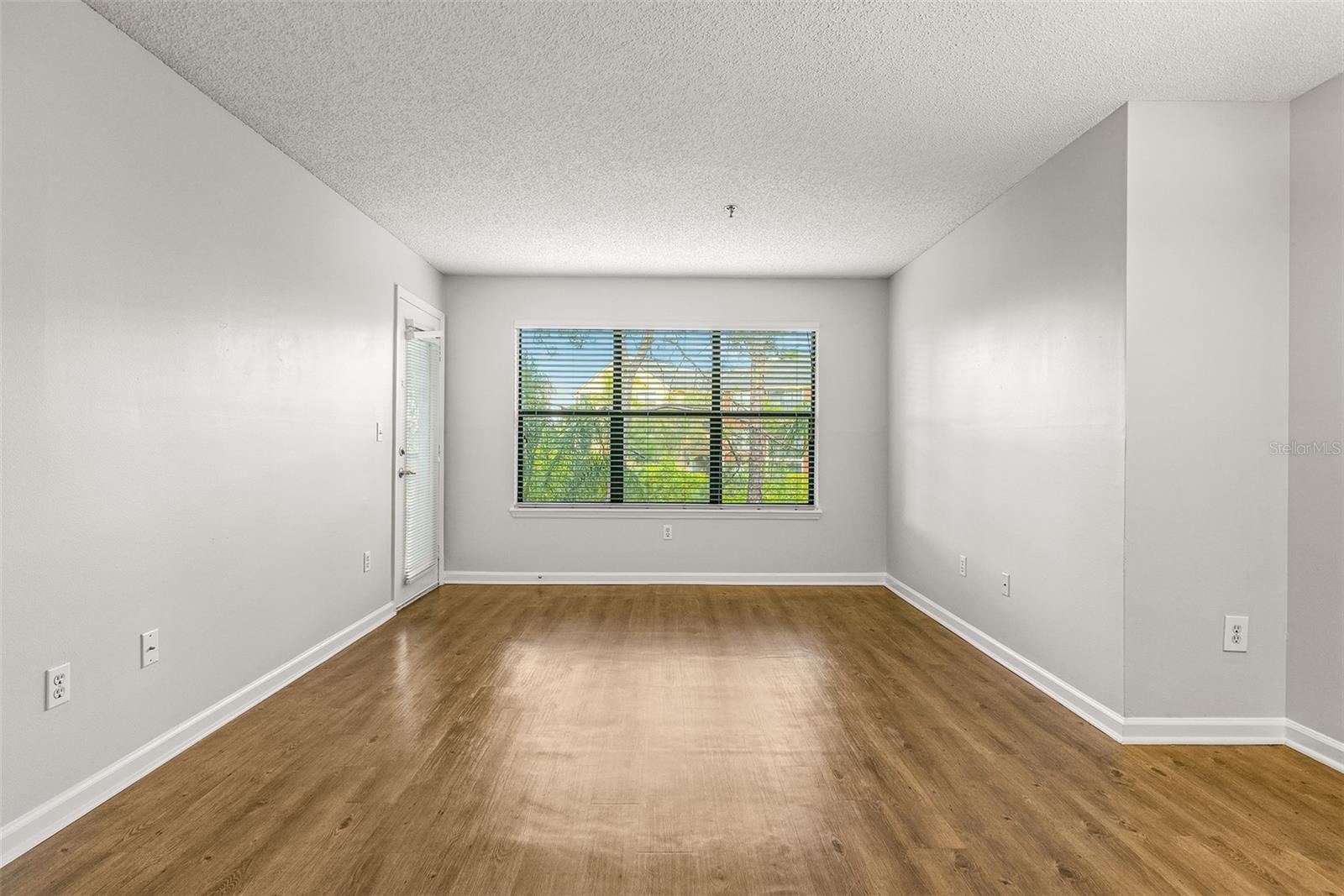 Image 14 of 30 For 11901 4th Street N 6206