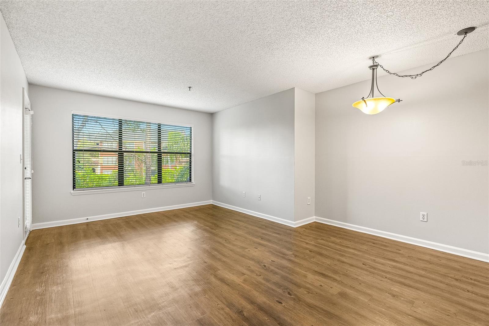 Image 15 of 30 For 11901 4th Street N 6206