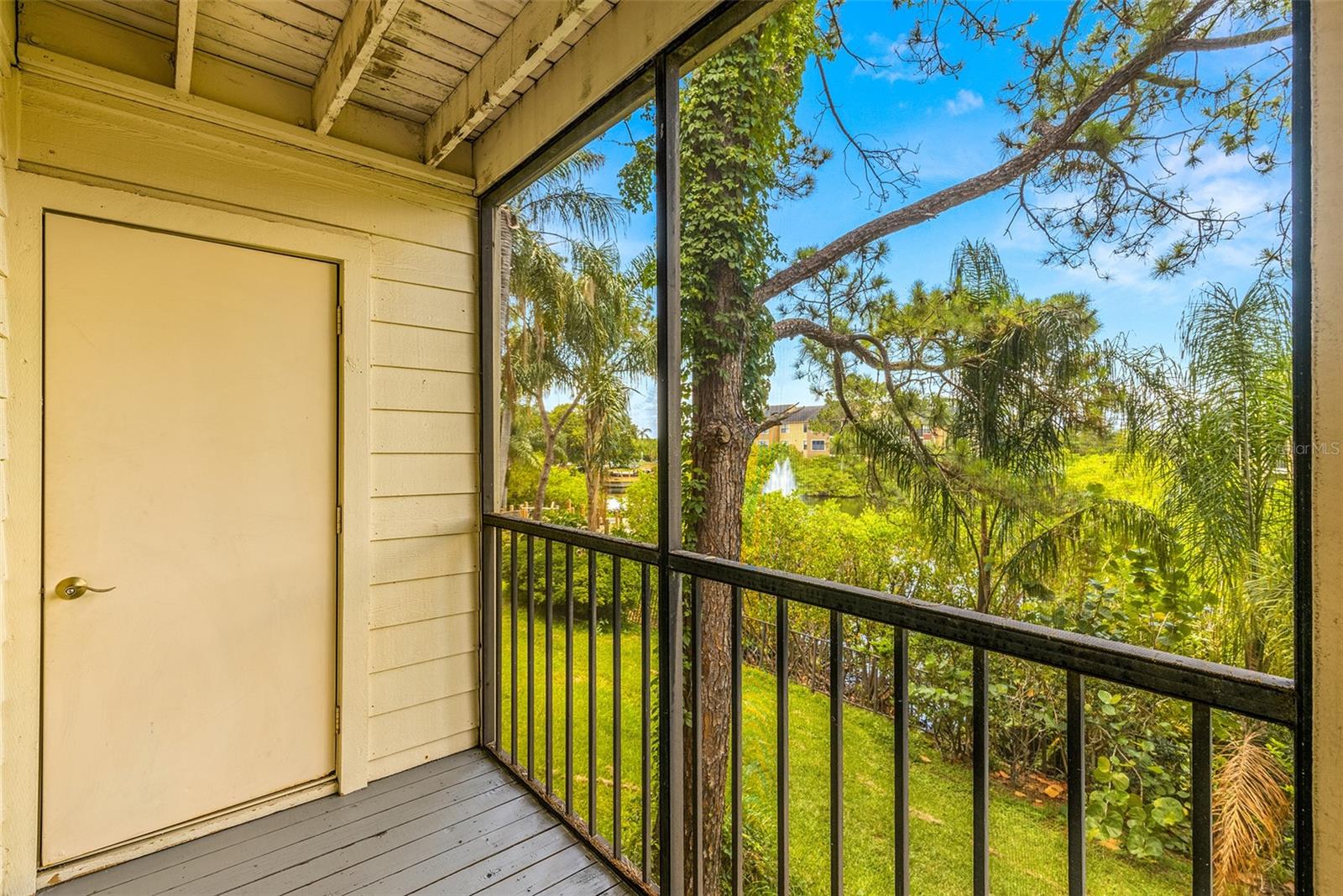 Image 21 of 30 For 11901 4th Street N 6206