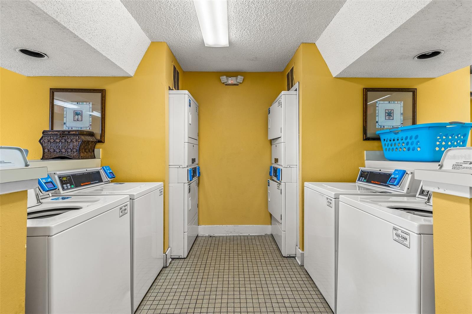 Image 29 of 30 For 11901 4th Street N 6206