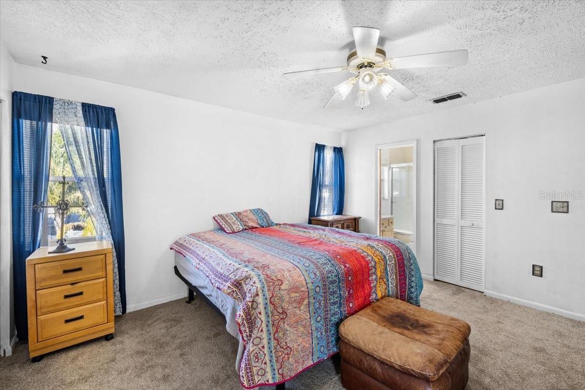 Image 14 of 35 For 7247 Aberdeen Court