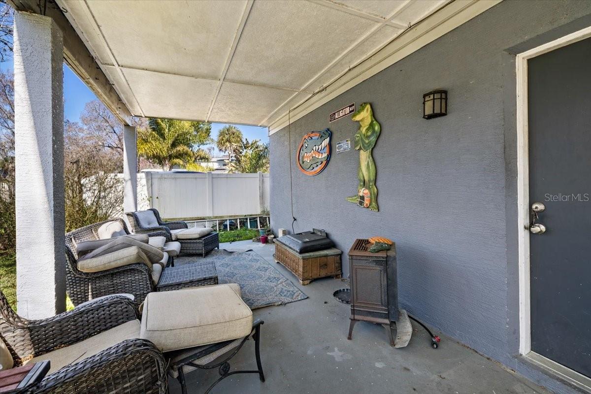 Image 23 of 35 For 7247 Aberdeen Court