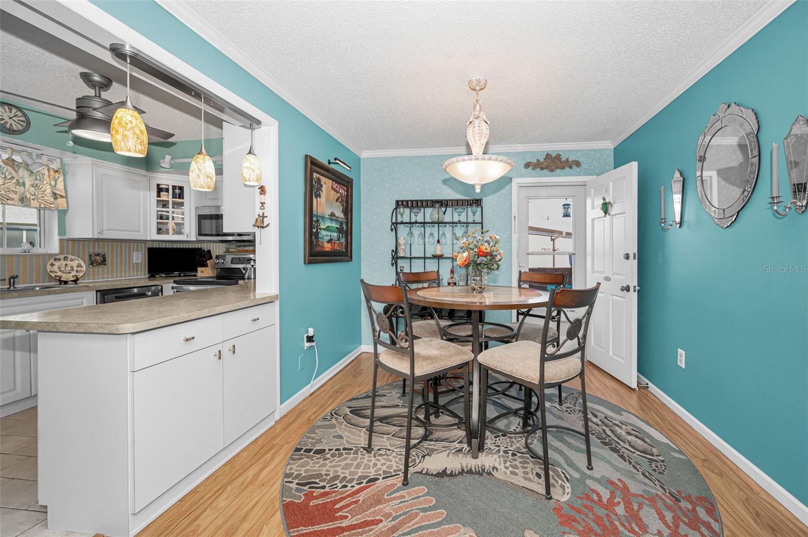 Image 11 of 56 For 3958 37th Street S 28