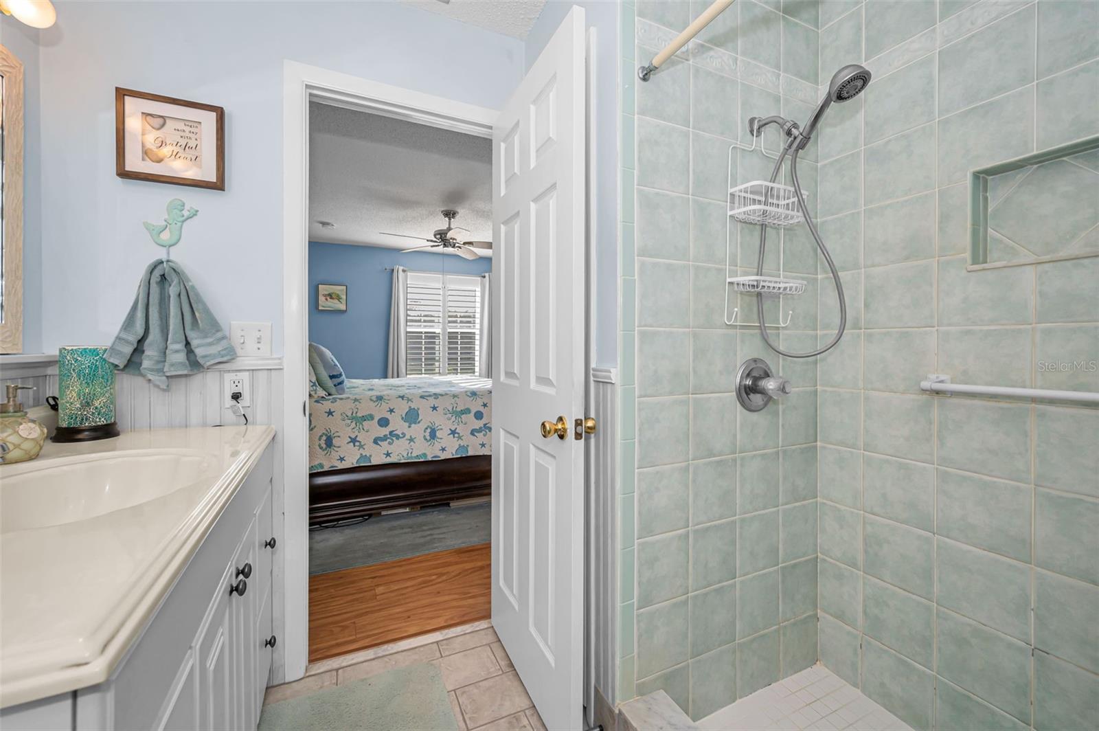 Image 20 of 56 For 3958 37th Street S 28