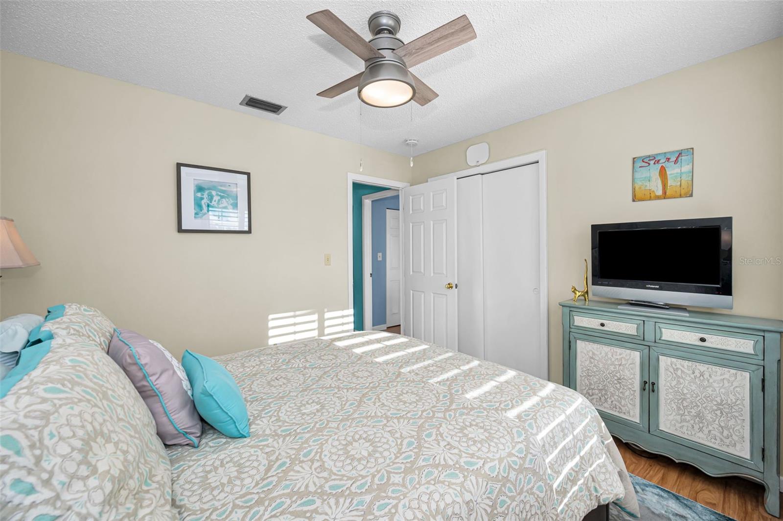 Image 23 of 56 For 3958 37th Street S 28