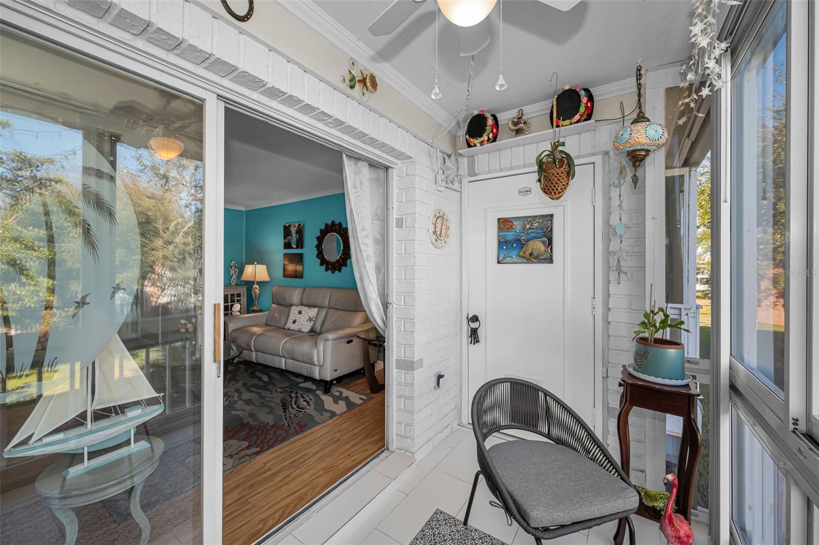 Image 27 of 56 For 3958 37th Street S 28