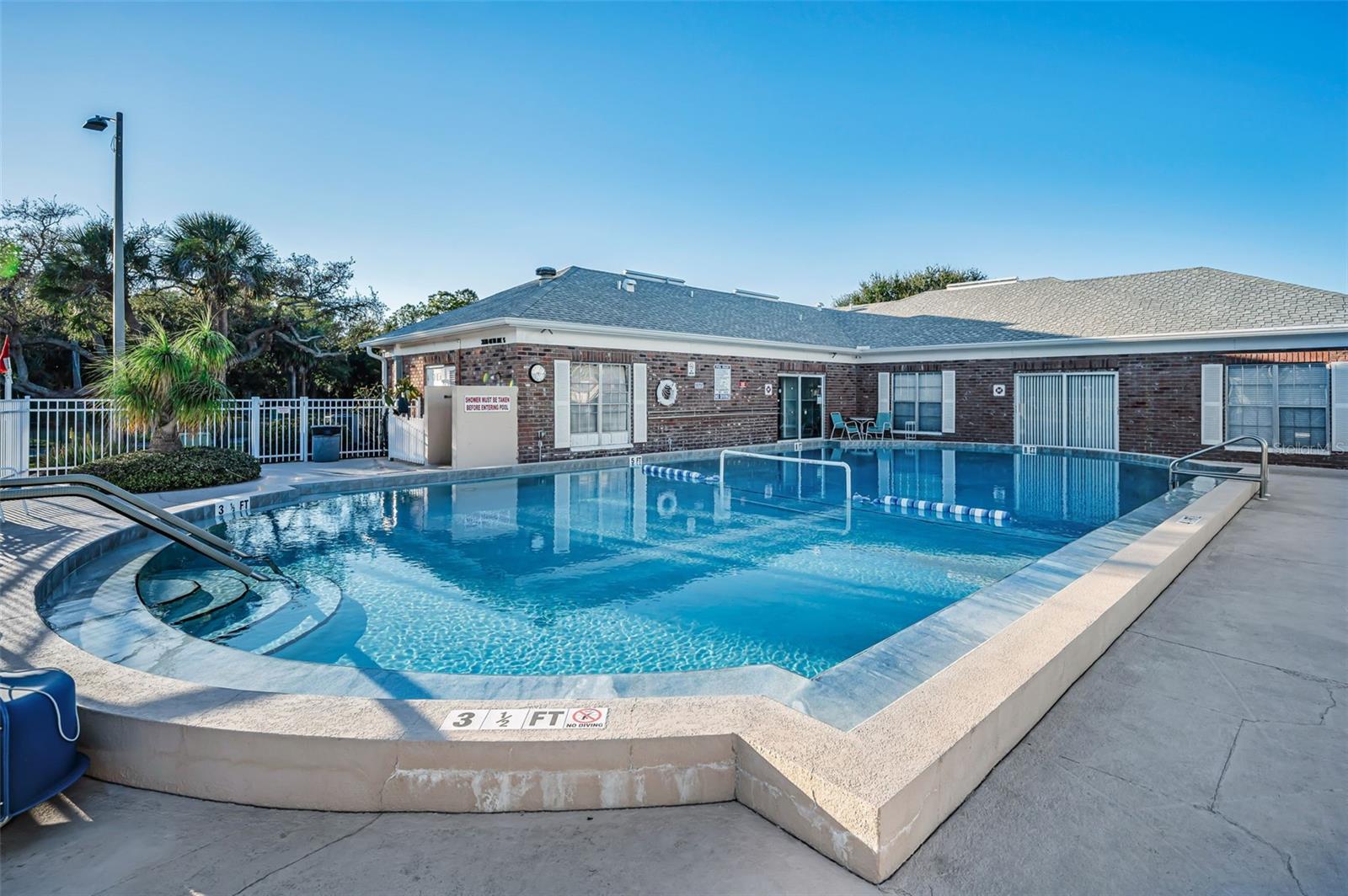 Image 38 of 56 For 3958 37th Street S 28