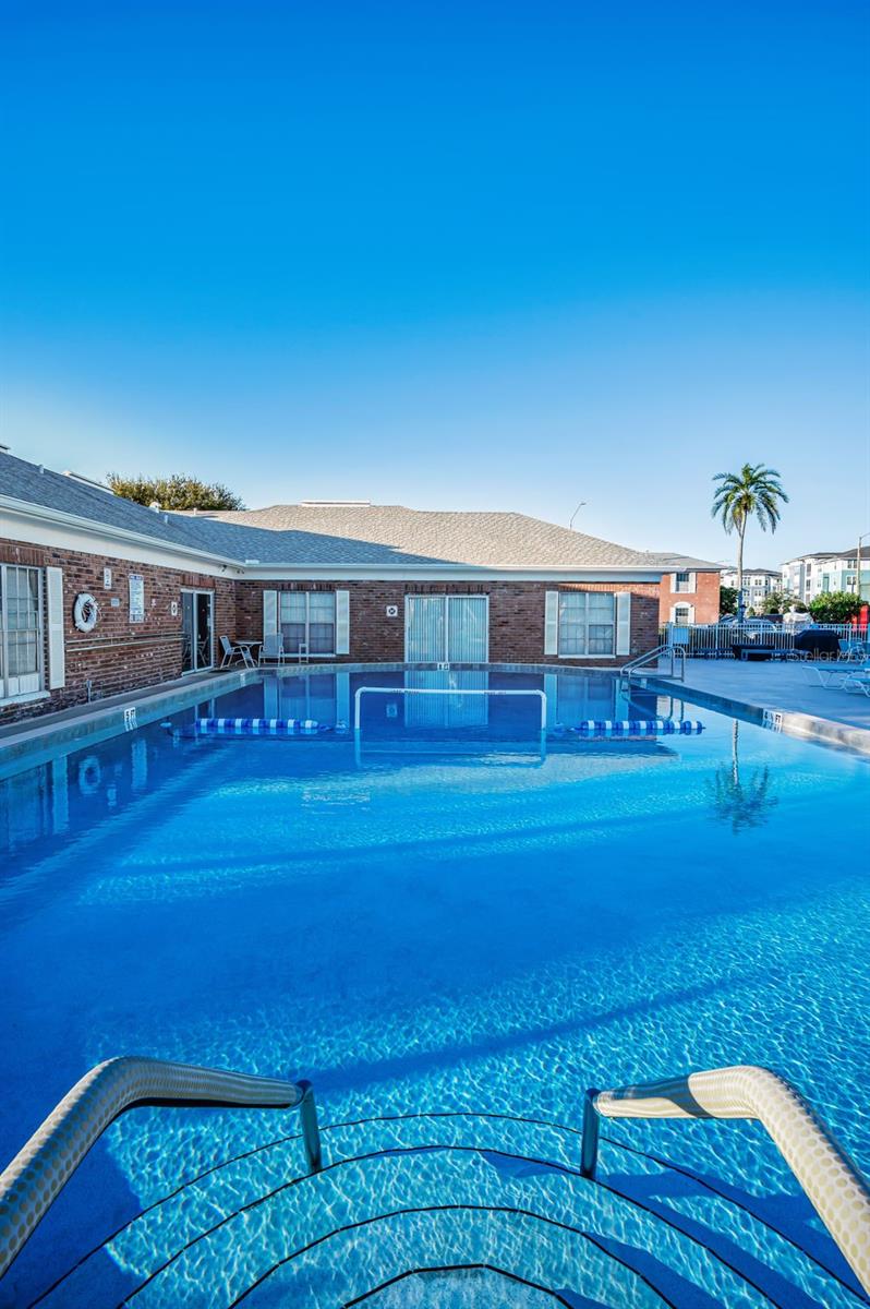 Image 39 of 56 For 3958 37th Street S 28