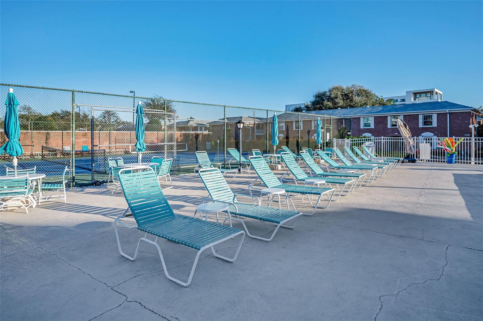 Image 41 of 56 For 3958 37th Street S 28