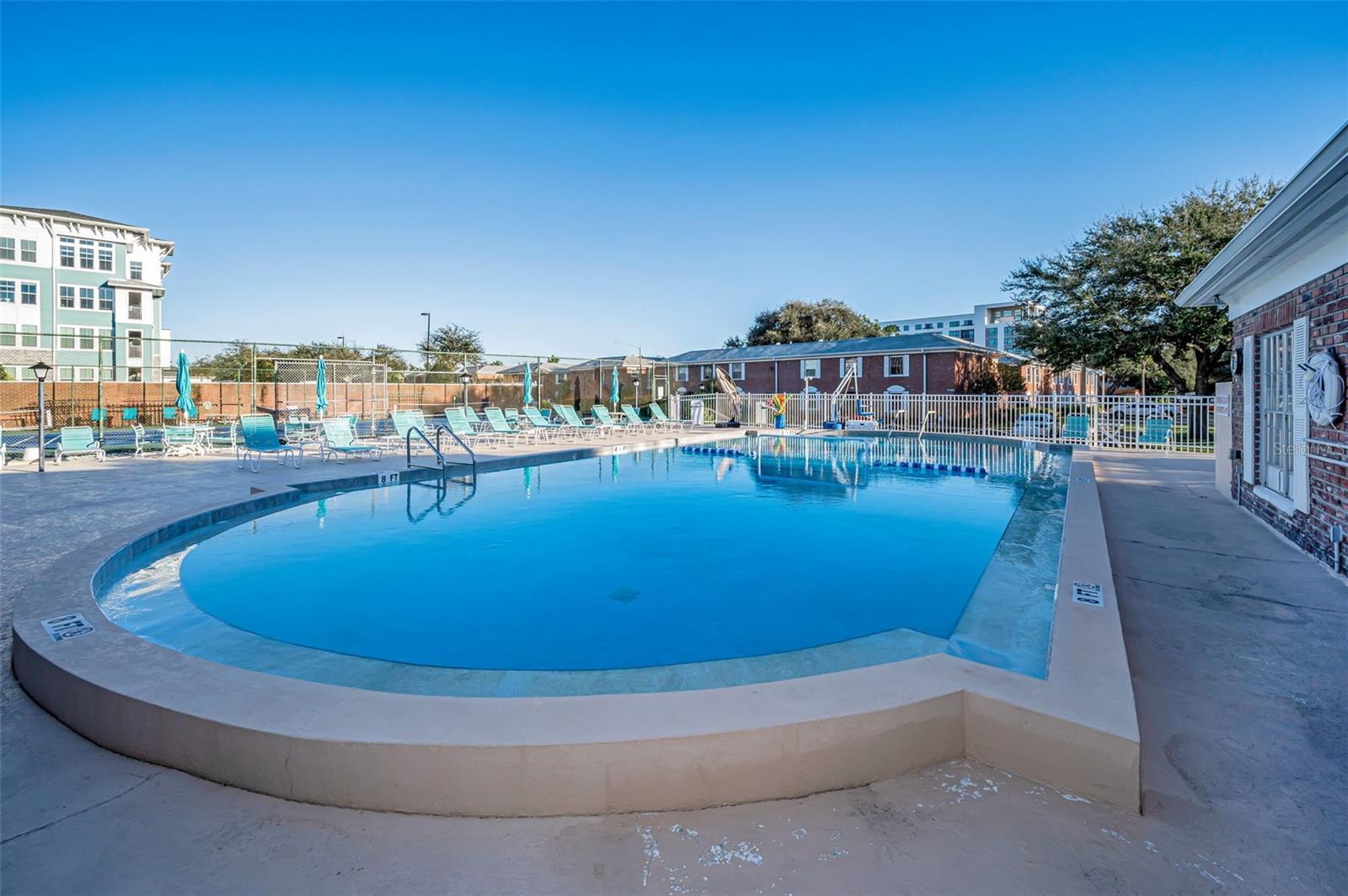 Image 43 of 56 For 3958 37th Street S 28