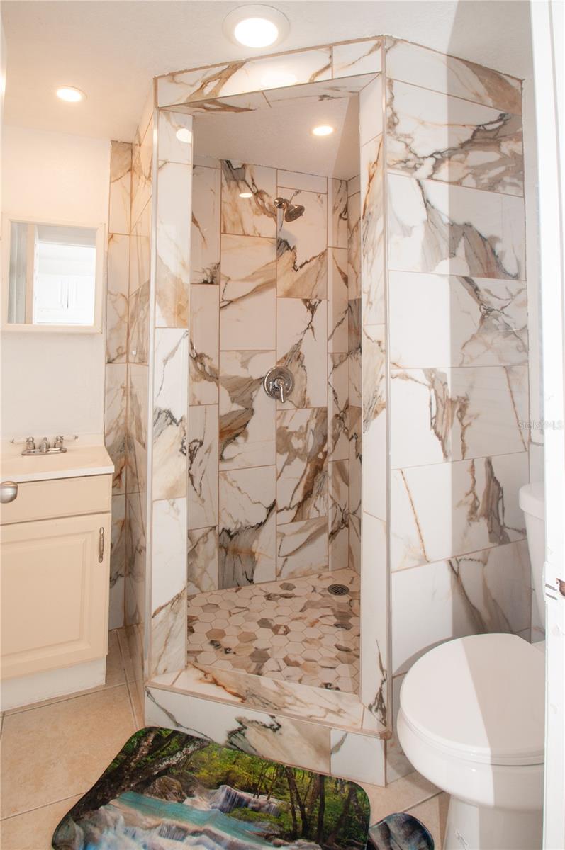 Image 11 of 11 For 7925 52nd Way N A