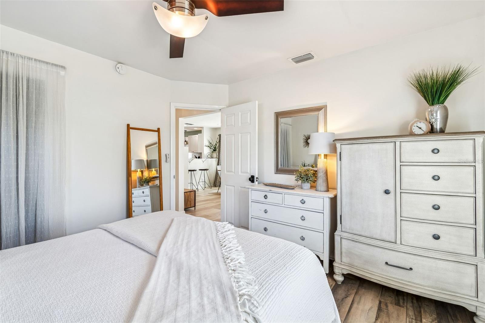 Image 22 of 60 For 4001 8th Avenue N