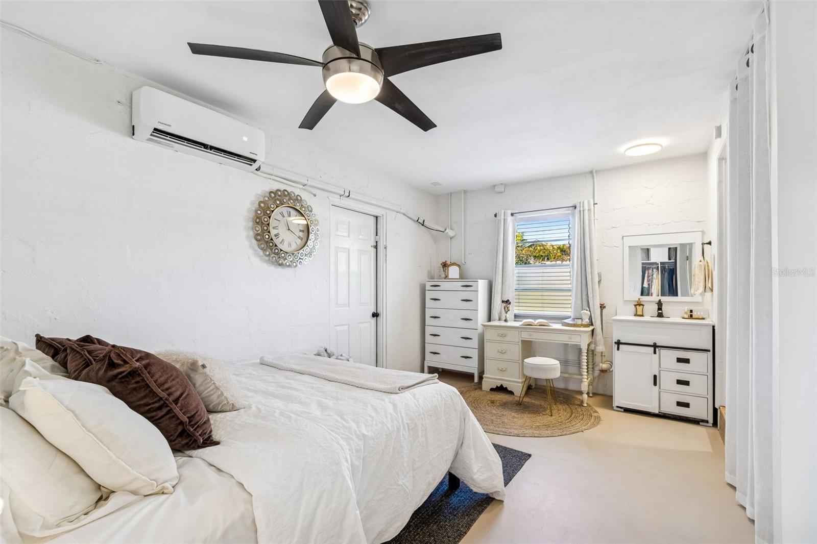 Image 33 of 60 For 4001 8th Avenue N